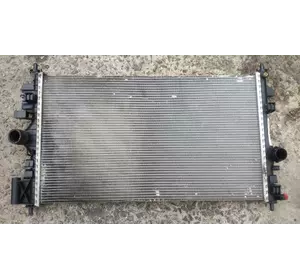Радиатор охлаждения двигателя Опель Инсигния, Opel Insignia 2009-2013 2.0 СDTI Механика 13241725